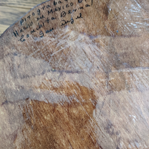 Beautiful 10" salad bowl or decor. - Picture 3 of 4